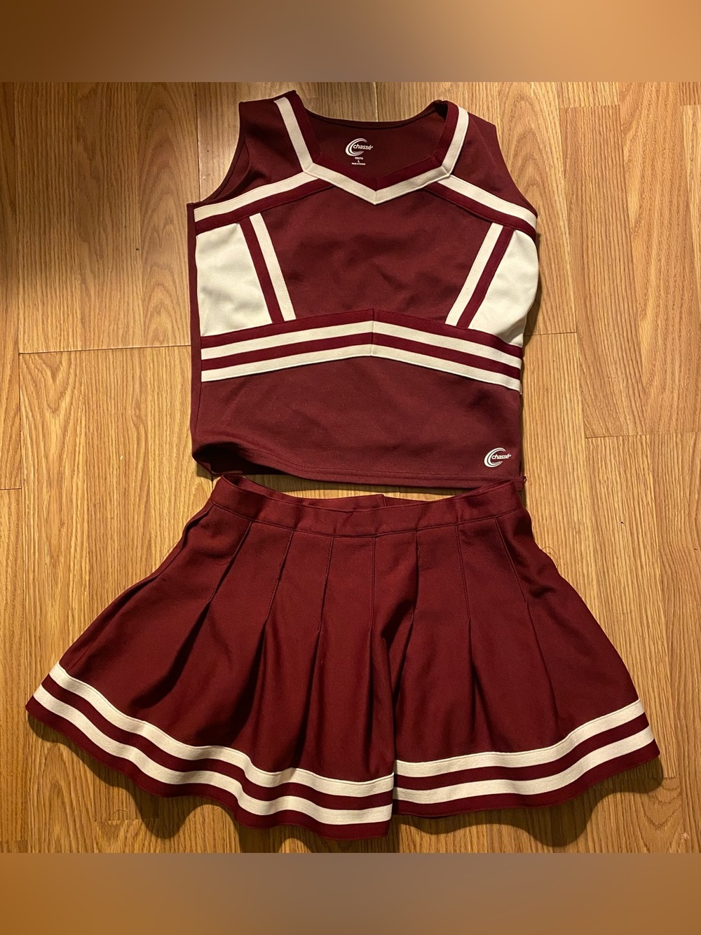 Chassè Girls Youth Cheerleaders Maroon & White Uniform: Size Adult Medium